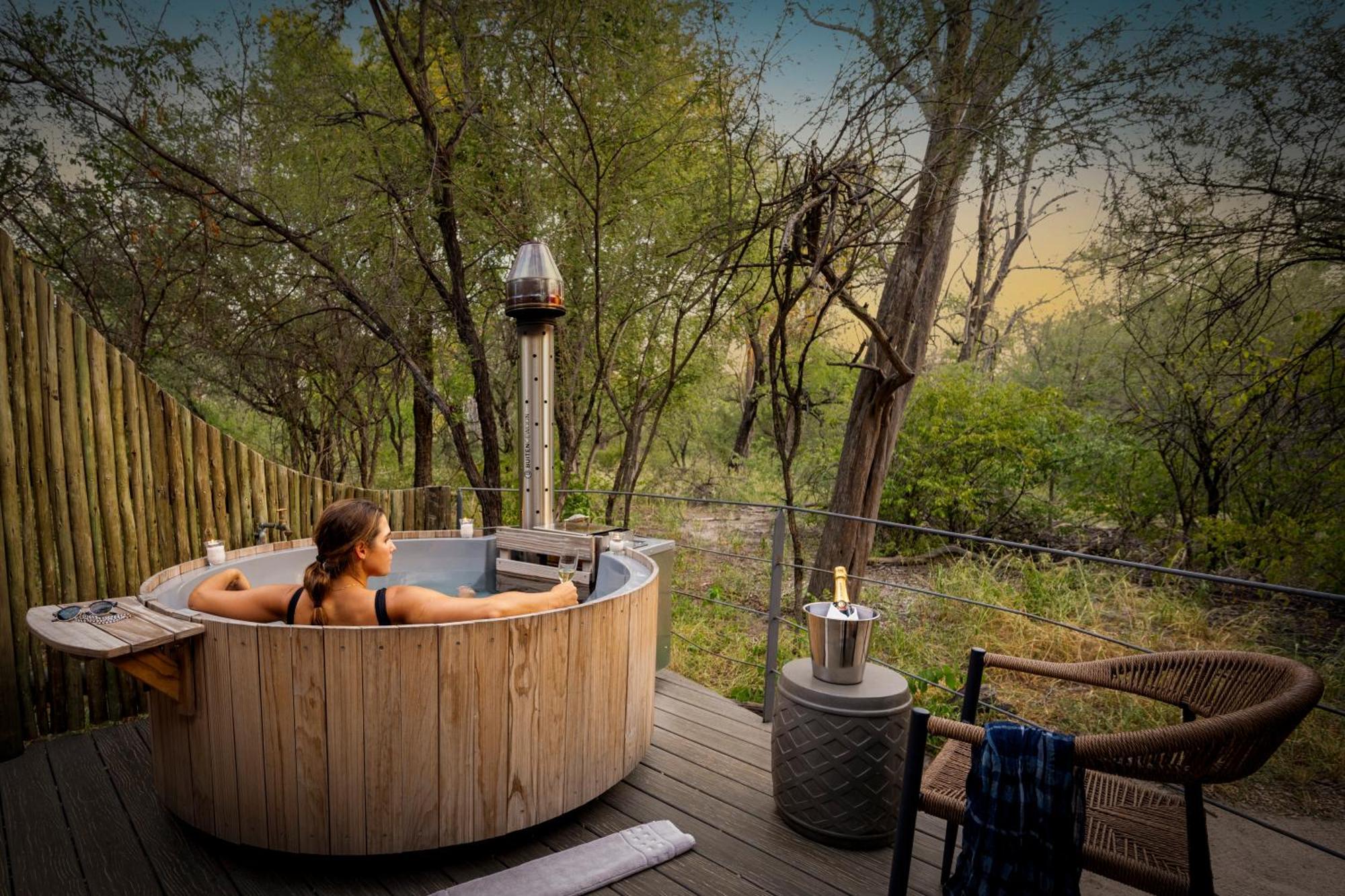 Onguma Forest Camp นามูโทนิ ภายนอก รูปภาพ